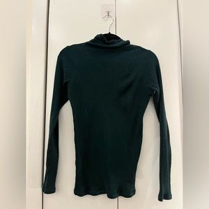 2/$60: Club Monaco ribbed long sleeved green turtleneck
